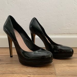Vince Camuto patent leather pumps